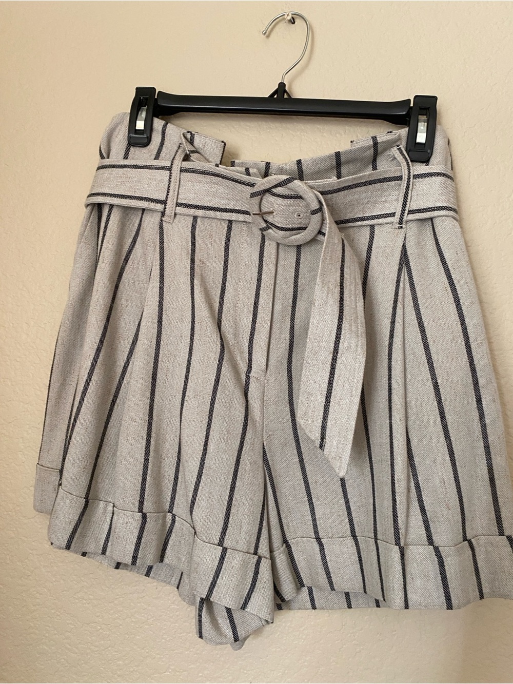 Linen Cream/Black Striped High-Waist Paperbag relaxed fit preppy collegiate